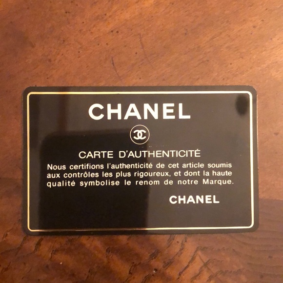 Authentic Chanel Crossbody with chain - Picture 2 of 7